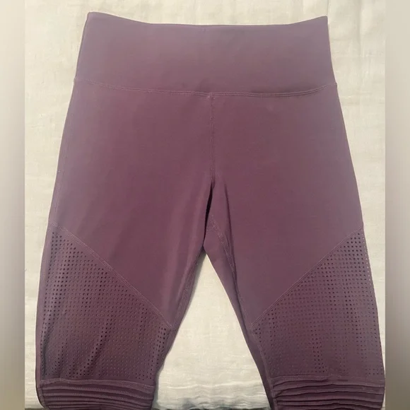 Zyia Blackberry Purple Light n Tight Hi Rise Moto Mesh Leggings Sz 8-10 - Picture 6 of 9